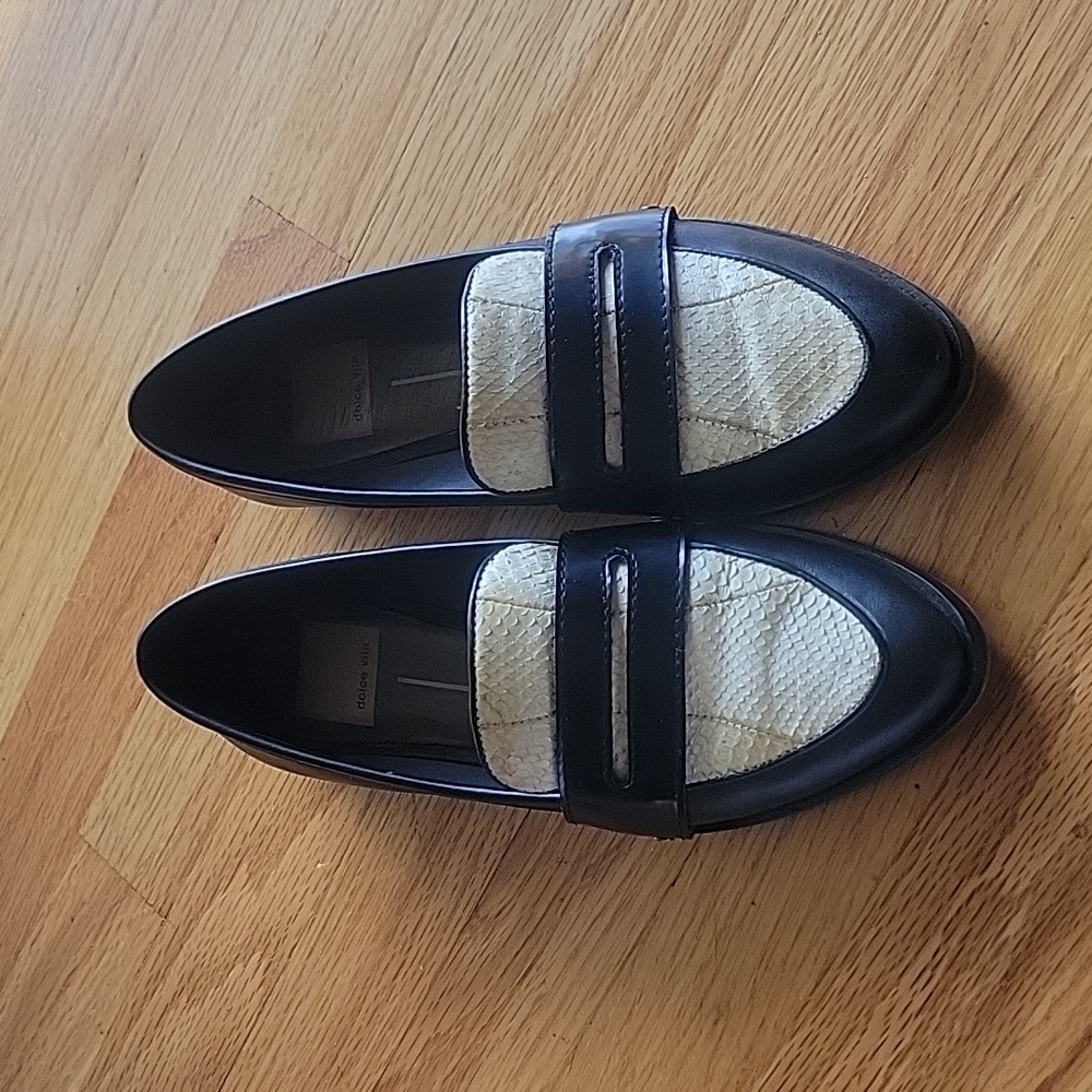 *SOLD* Size 6 Dolce Vita Umbria Black/off-White